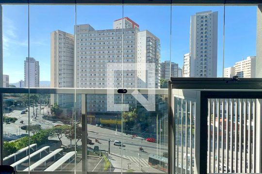 Varanda de kitnet/studio para alugar com 1 quarto, 25m² em Sumarezinho, São Paulo