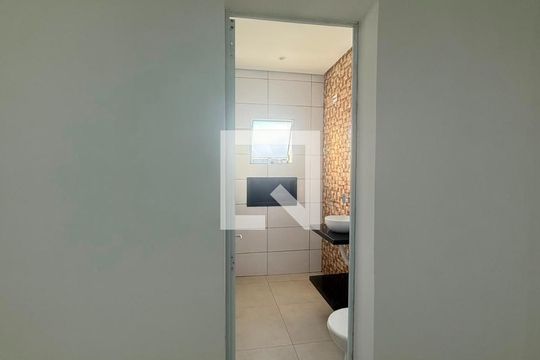 Banheiro de casa para alugar com 2 quartos, 110m² em Vila Fidalgo, São Paulo