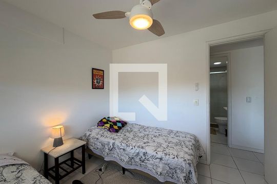 Quarto  de apartamento à venda com 3 quartos, 83m² em Barra Olímpica, Rio de Janeiro