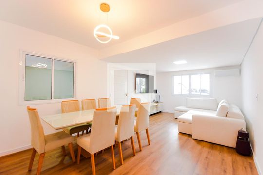 Sala de casa de condomínio à venda com 3 quartos, 132m² em Vila Rosalia, Guarulhos