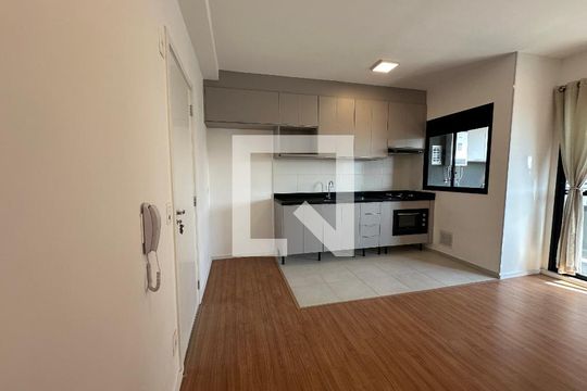 Sala de apartamento para alugar com 1 quarto, 48m² em Vila Pindorama, Barueri