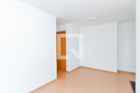 Sala de apartamento para alugar com 2 quartos, 43m² em Jardim Rosa de Franca, Guarulhos