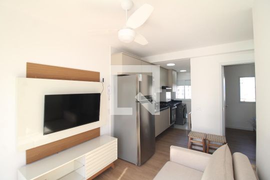 Sala / Cozinha de apartamento para alugar com 2 quartos, 45m² em Santana, São Paulo