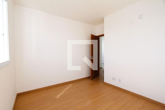 Quarto 1 de apartamento para alugar com 2 quartos, 45m² em Parque Pedro Ii, Belo Horizonte