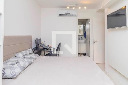 Apartamento para alugar com 2 quartos, 58m² em Jardim do Salso, Porto Alegre