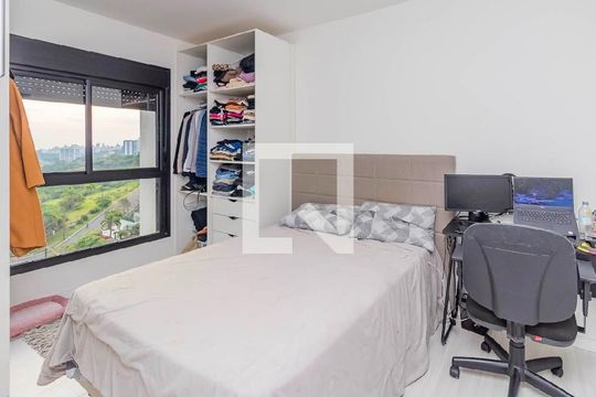 Quarto 1 de apartamento para alugar com 2 quartos, 58m² em Jardim do Salso, Porto Alegre