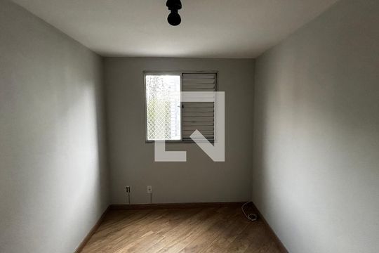 Quarto 1 de apartamento para alugar com 2 quartos, 44m² em Parque Sao Vicente, Santo André