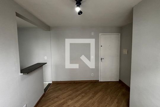 Sala - Sala de Jantar  de apartamento para alugar com 2 quartos, 44m² em Parque Sao Vicente, Santo André
