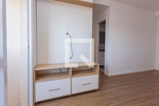 Sala de apartamento para alugar com 2 quartos, 58m² em Jardim Umuarama, São Paulo
