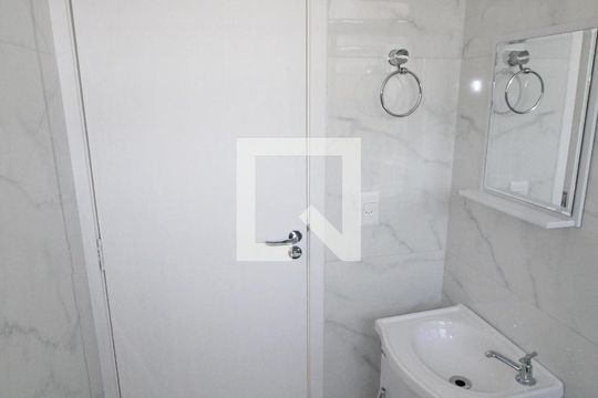 Banheiro de apartamento para alugar com 1 quarto, 45m² em Cidade Morumbi, São José dos Campos