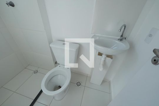 Banheiro de kitnet/studio à venda com 1 quarto, 25m² em Vila Mariana, São Paulo