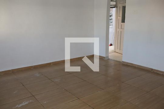 Quarto 1 de casa para alugar com 2 quartos, 80m² em Vila Bela, São Paulo