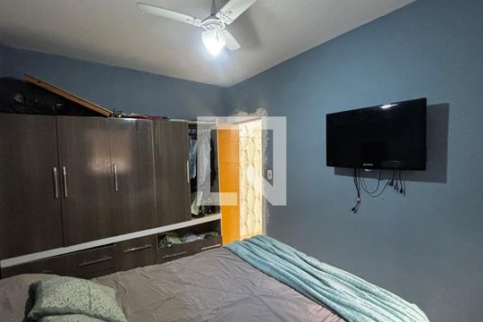 Casa 2 - Quarto 1 de casa à venda com 3 quartos, 240m² em Parque Oratório, Santo André