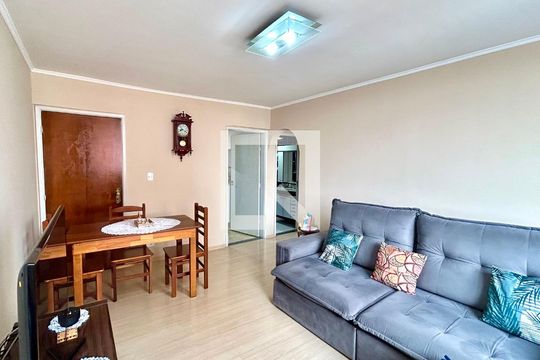 Sala de apartamento à venda com 2 quartos, 75m² em Vila das Palmeiras, Guarulhos