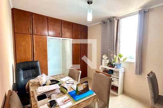 Quarto 1 de apartamento à venda com 2 quartos, 75m² em Vila das Palmeiras, Guarulhos