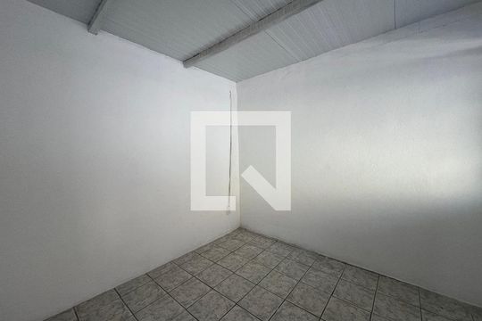 Quarto 1 de casa para alugar com 1 quarto, 55m² em Novo Glória, Belo Horizonte