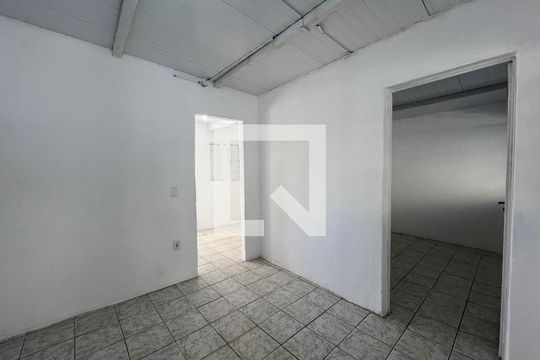 Sala de casa para alugar com 1 quarto, 55m² em Novo Glória, Belo Horizonte