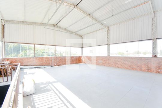 Casa para alugar com 1 quarto, 120m² em Jardim Pinhal, Guarulhos