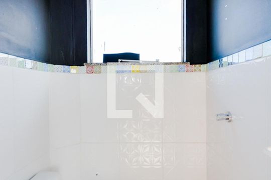 Banheiro Social 1 de casa para alugar com 1 quarto, 120m² em Jardim Pinhal, Guarulhos
