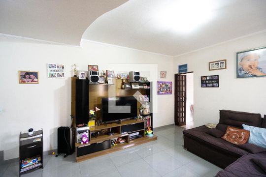 Casa para alugar com 3 quartos, 180m² em Vila Matilde, São Paulo