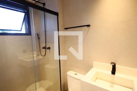 Banheiro 1 de apartamento para alugar com 1 quarto, 54m² em Centro, Osasco