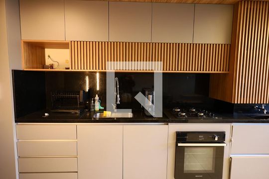 Cozinha e Área de Serviço de apartamento para alugar com 1 quarto, 54m² em Centro, Osasco