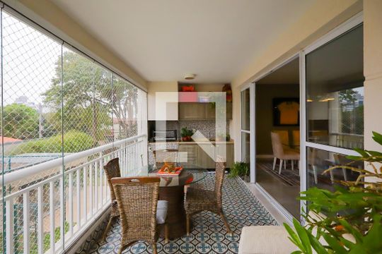 Varanda de apartamento para alugar com 3 quartos, 147m² em Santo Amaro, São Paulo
