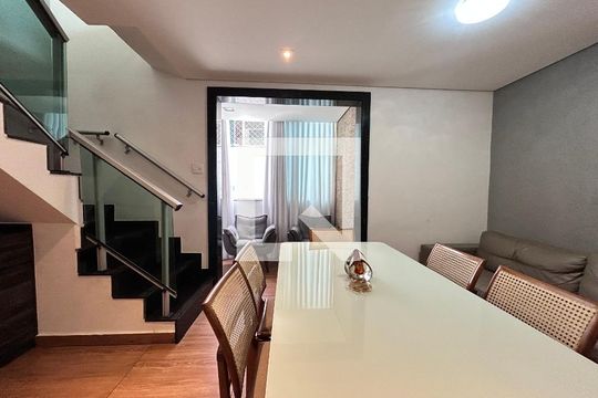 Apartamento à venda com 5 quartos, 70m² em Castelo, Belo Horizonte