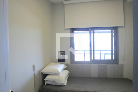 Quarto 1 de apartamento à venda com 2 quartos, 57m² em Vila Camargos, Guarulhos
