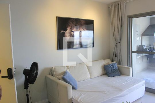 Sala  de apartamento à venda com 2 quartos, 57m² em Vila Camargos, Guarulhos