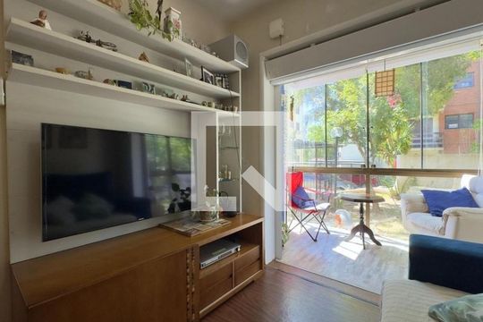 Sala de apartamento à venda com 2 quartos, 60m² em Partenon, Porto Alegre