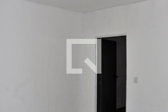 Detalhe - Sala de casa para alugar com 2 quartos, 240m² em Parque Pan Americano, São Paulo