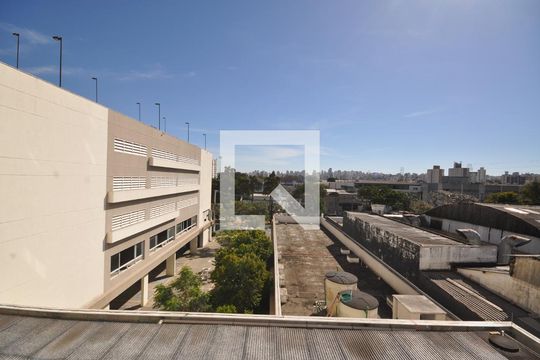 Vista do Quarto Suíte de apartamento para alugar com 3 quartos, 60m² em Vila Guilherme, São Paulo