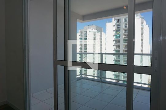 Varanda da Sala de apartamento para alugar com 4 quartos, 130m² em Jardim Branca Flor, Embu das Artes