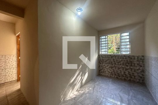 Sala de casa para alugar com 1 quarto, 35m² em Vila Militar, Barueri