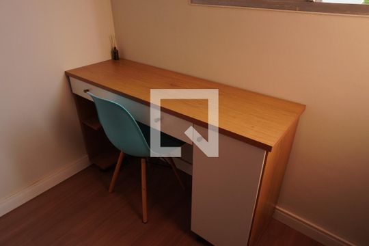 Quarto 1 de apartamento para alugar com 2 quartos, 50m² em Jardim Brasil, São Carlos