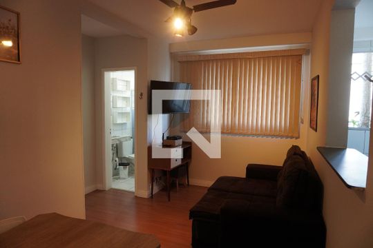 Sala de apartamento para alugar com 2 quartos, 50m² em Jardim Brasil, São Carlos