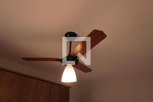 Quarto 1 de apartamento para alugar com 2 quartos, 50m² em Jardim Brasil, São Carlos