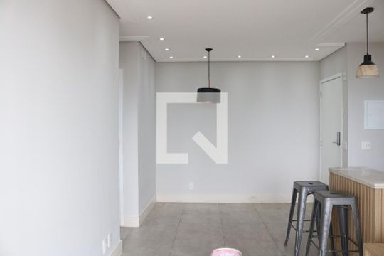 Sala de apartamento para alugar com 2 quartos, 68m² em Vila Romana, São Paulo
