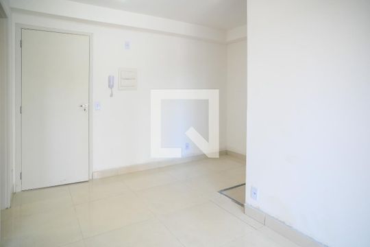 Sala de apartamento para alugar com 1 quarto, 33m² em Vila Brasilio Machado, São Paulo