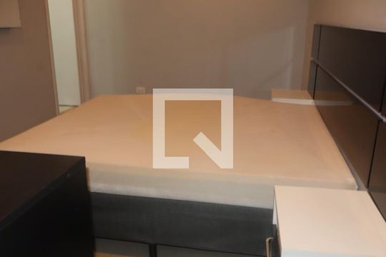 Suíte de casa para alugar com 3 quartos, 210m² em Vila Rica, São Paulo