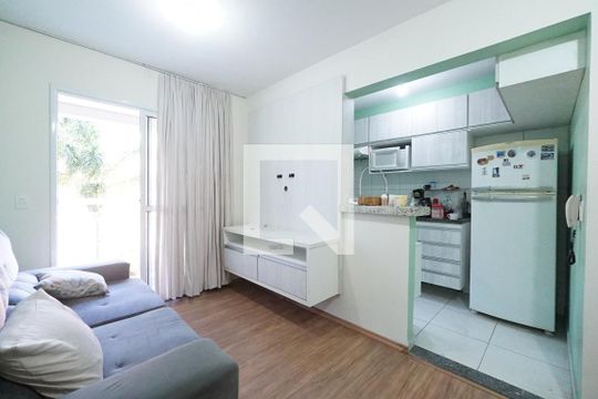 Sala de apartamento para alugar com 2 quartos, 45m² em Liberdade, São Paulo