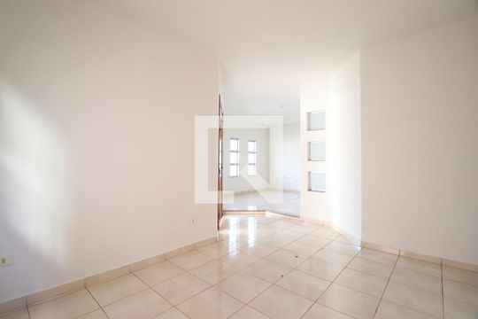 Sala 2 de casa para alugar com 4 quartos, 200m² em Jardim Patricia, Uberlândia