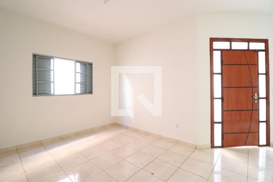 Sala 2 de casa para alugar com 4 quartos, 200m² em Jardim Patricia, Uberlândia