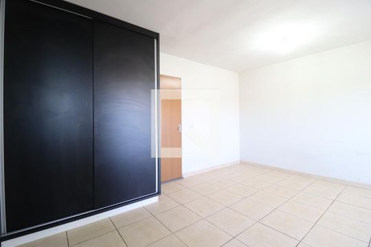 Sala/Quarto de apartamento para alugar com 1 quarto, 50m² em Jardim Patricia, Uberlândia