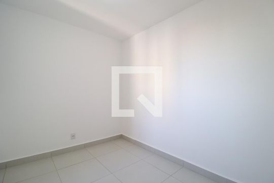 Quarto 1 de apartamento para alugar com 2 quartos, 58m² em Novo Mundo, Uberlândia