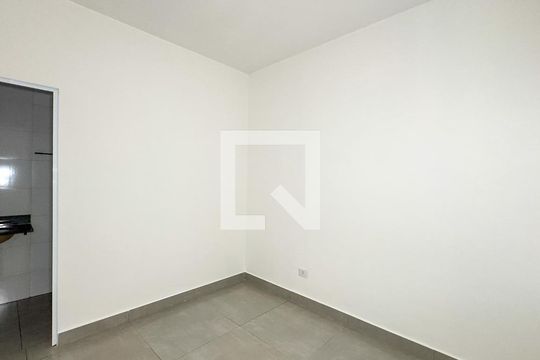 Quarto de casa para alugar com 1 quarto, 35m² em Vila das Belezas, São Paulo