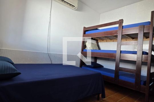 Quarto de casa para alugar com 4 quartos, 300m² em Enseada, Guarujá