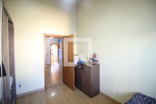 Quarto 1 de casa para alugar com 4 quartos, 100m² em Parque Santa Fé, Porto Alegre