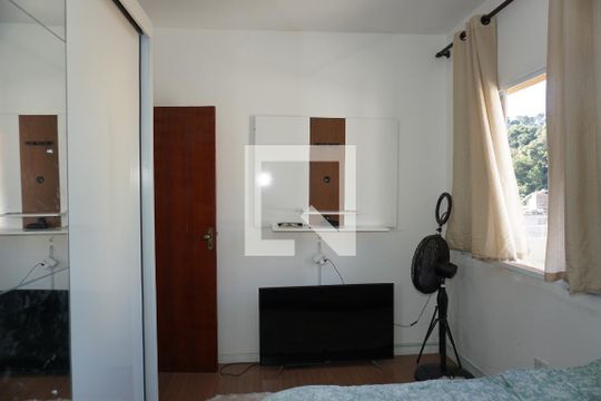 Quarto 1 de casa para alugar com 2 quartos, 50m² em Parque Pirajussara, Embu das Artes